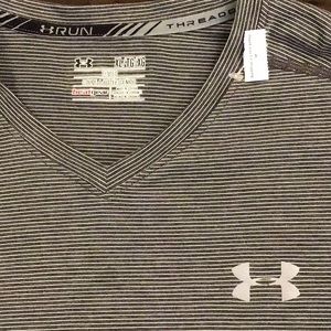 Men’s XL Under Armor shirt